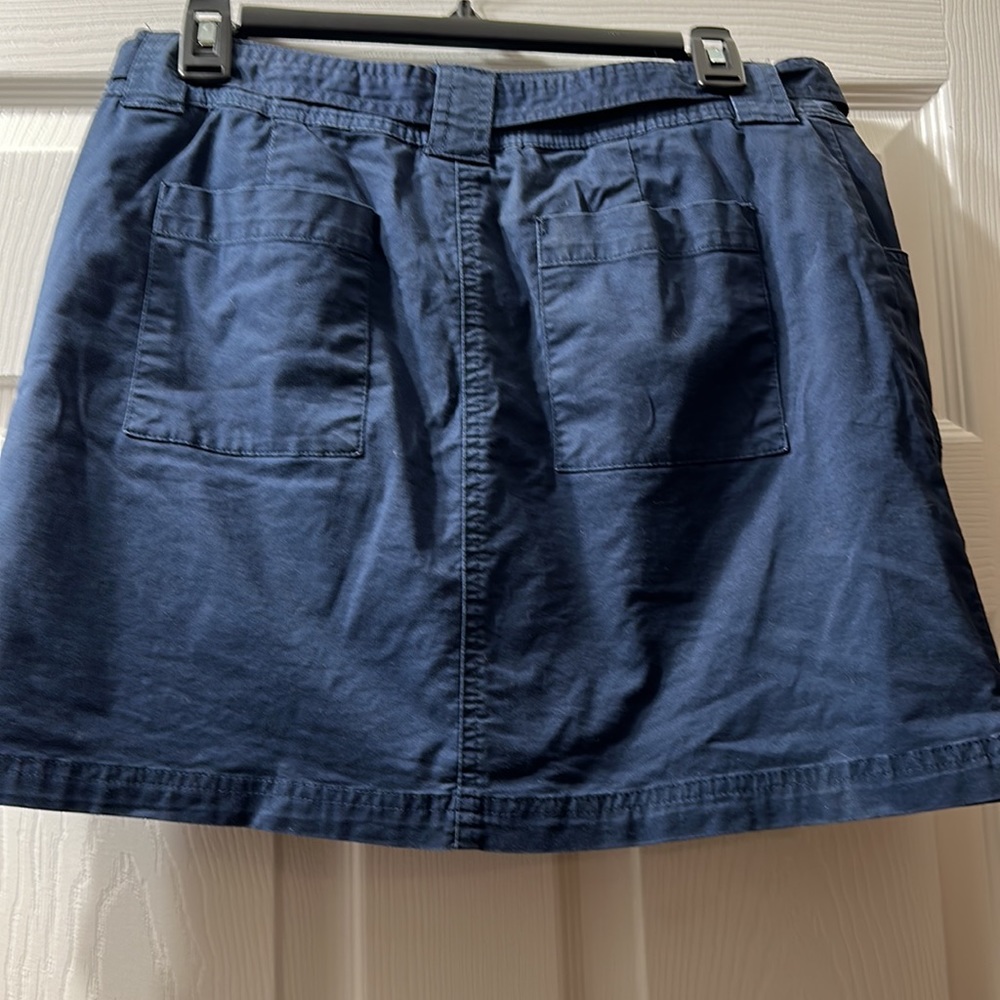 St. John’s Bay stretch skort - Picture 2 of 3